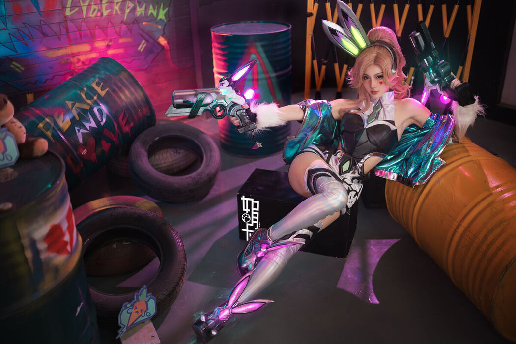 Coser@如月灰 – Battle Bunny Miss Fortune