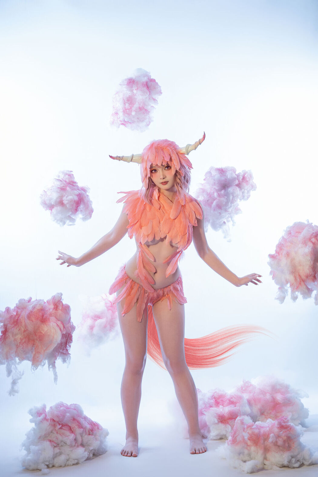 Coser@云溪溪 Yunx1x1 And 奶桃桃 &#8211; 哈萝 丽瓦·朱内