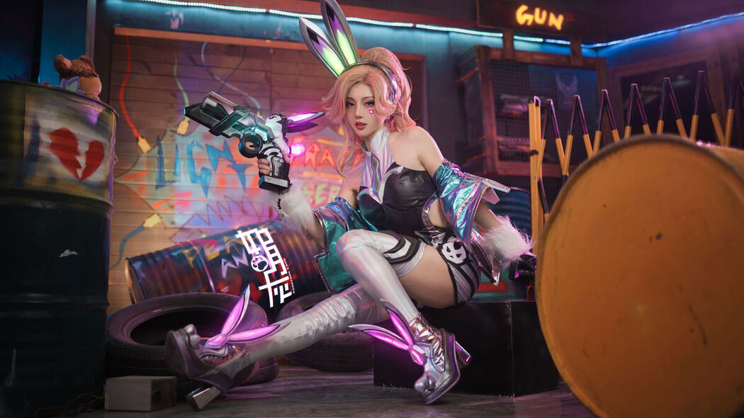 Coser@如月灰 – Battle Bunny Miss Fortune