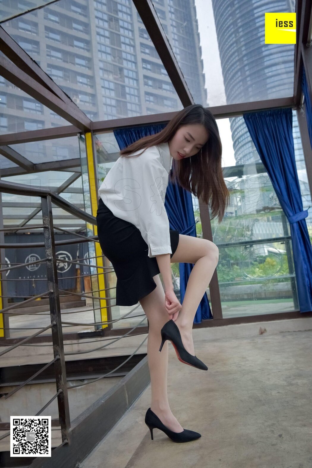 IESS异思趣向 SXJ.141 Xin Mo