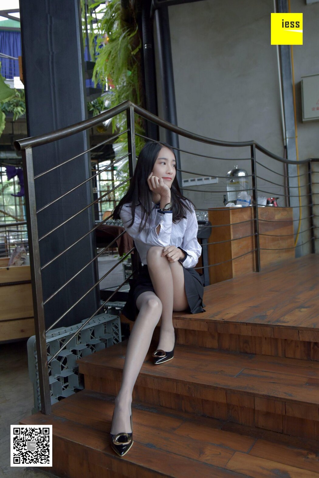IESS异思趣向 SXJ.140 Wan Ping