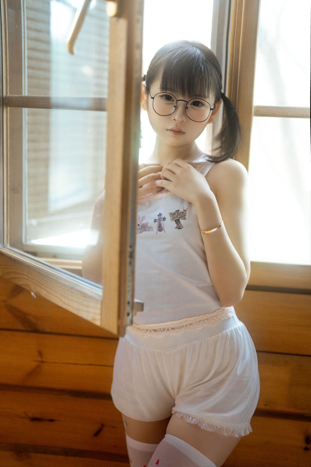 Coser@幼水铃衣 – 双马尾