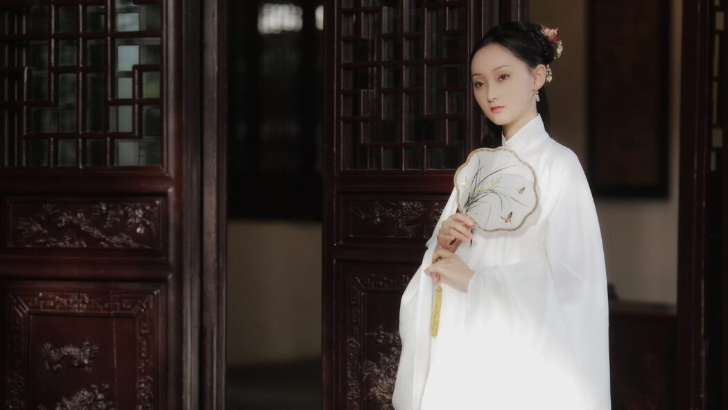 YiTuYu艺图语 Vol.1010 Yun Zhi Shi Xiao Hu Li Ya