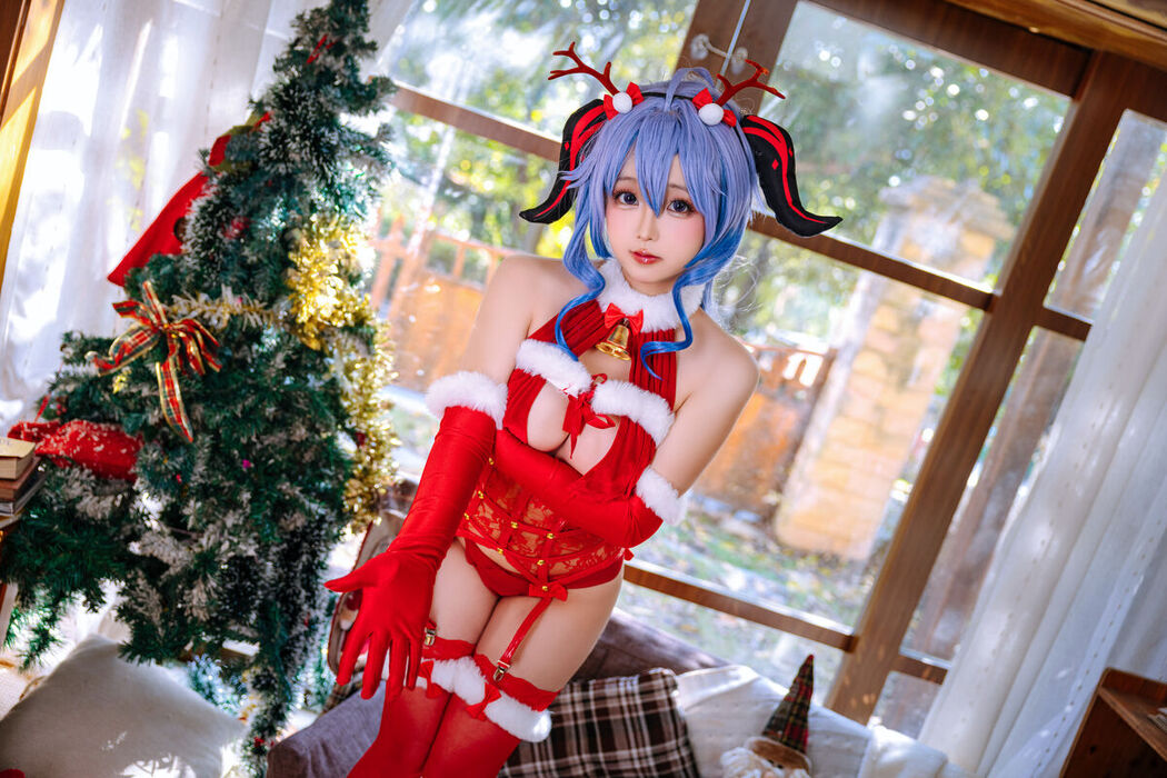 Coser@日奈娇 &#8211; 甘雨圣诞