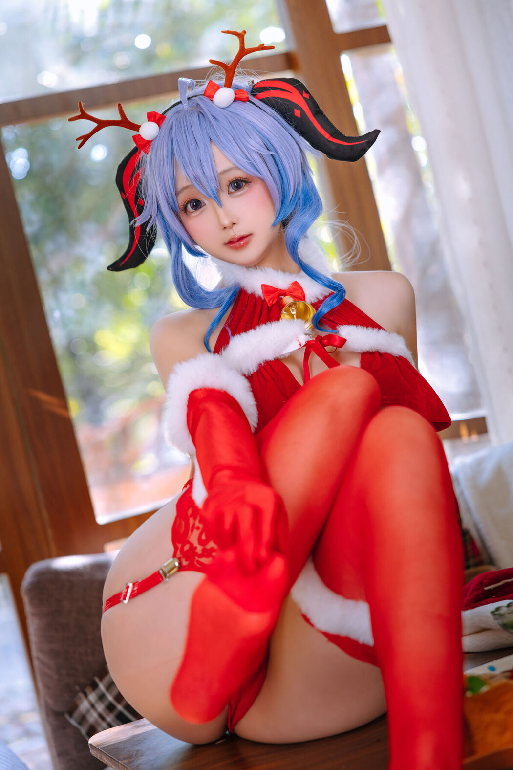 Coser@日奈娇 – 甘雨圣诞