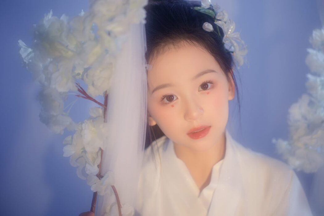 YiTuYu艺图语 Vol.1014 Qian Qian