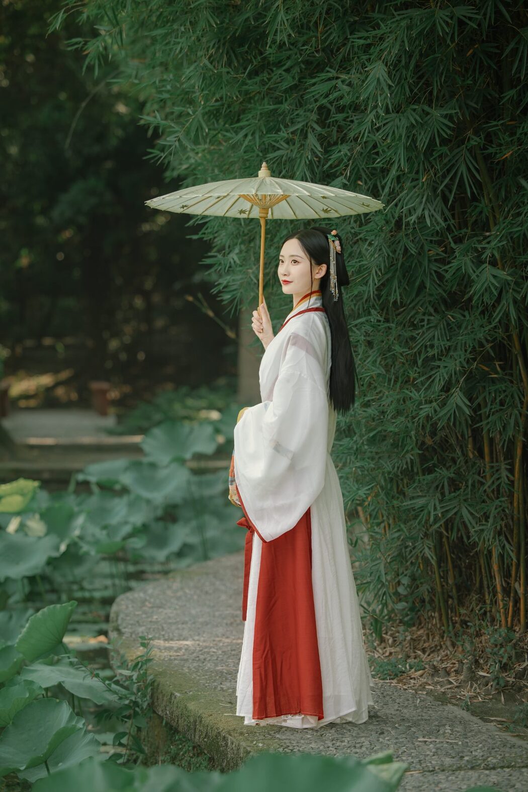 YiTuYu艺图语 Vol.1047 Yue Yue
