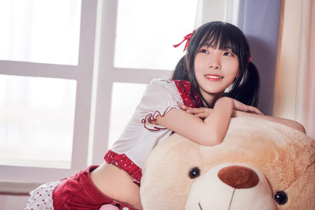 YiTuYu艺图语 Vol.1084 Qiu Qiu