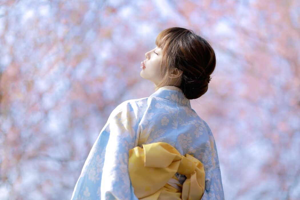 YiTuYu艺图语 Vol.1079 Qu Ling Xi