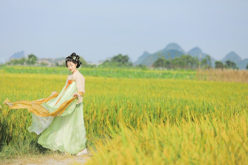 YiTuYu艺图语 Vol.1071 Ying Ying