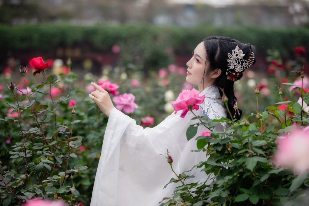 YiTuYu艺图语 Vol.1045 Rui Xue mizuyuki