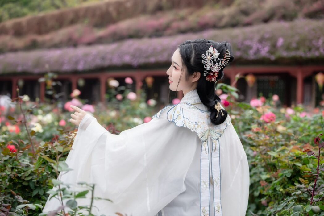 YiTuYu艺图语 Vol.1045 Rui Xue mizuyuki