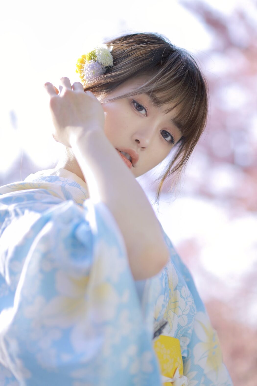 YiTuYu艺图语 Vol.1079 Qu Ling Xi