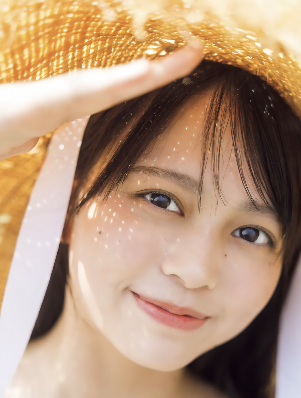 Mai Horai 蓬莱舞, FRIDAY 2024.12.20 (フライデー 2024年12月20日号) – EVERIA.CLUB
