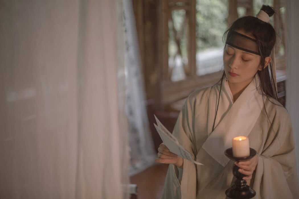 YiTuYu艺图语 Vol.1048 Wu Yue De San Hua Mao