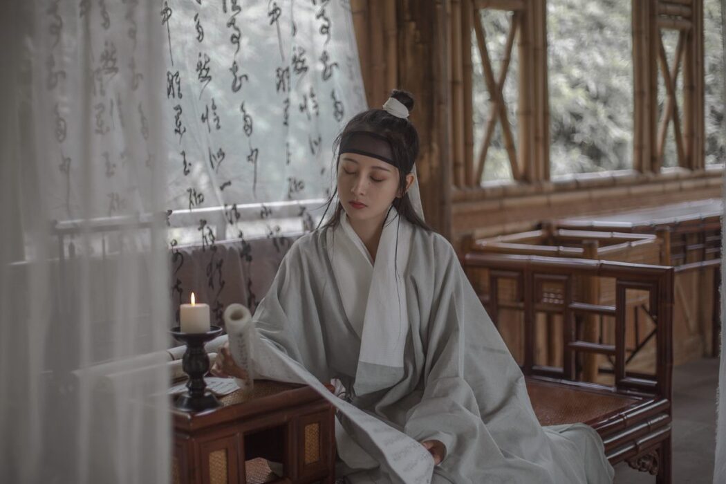 YiTuYu艺图语 Vol.1048 Wu Yue De San Hua Mao
