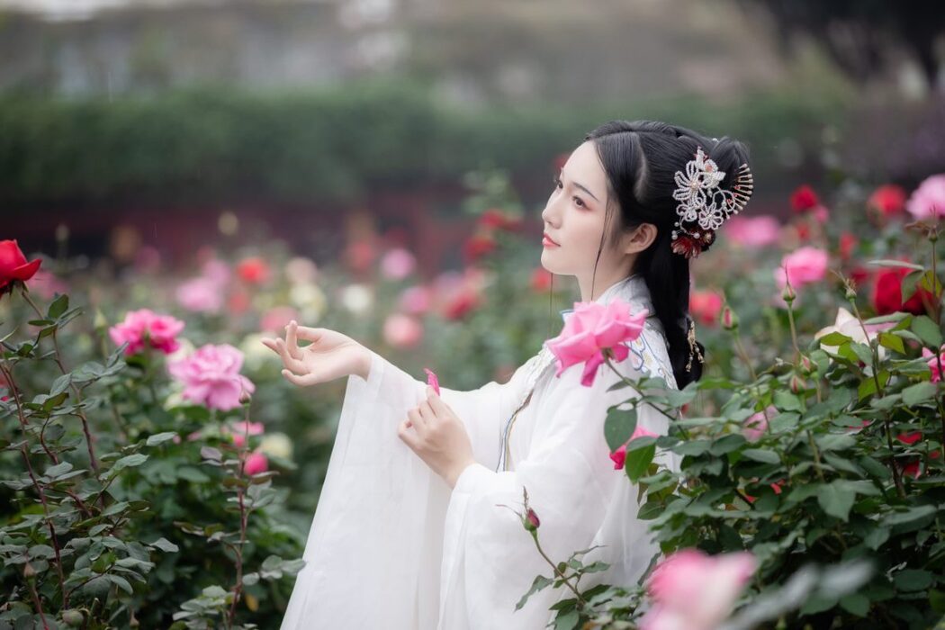 YiTuYu艺图语 Vol.1045 Rui Xue mizuyuki