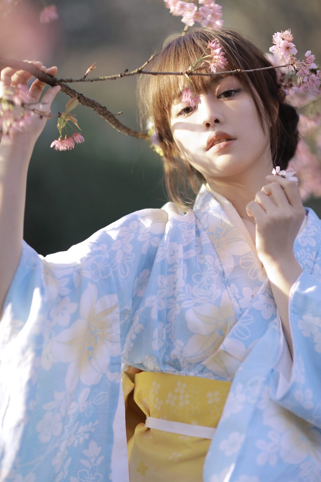 YiTuYu艺图语 Vol.1079 Qu Ling Xi