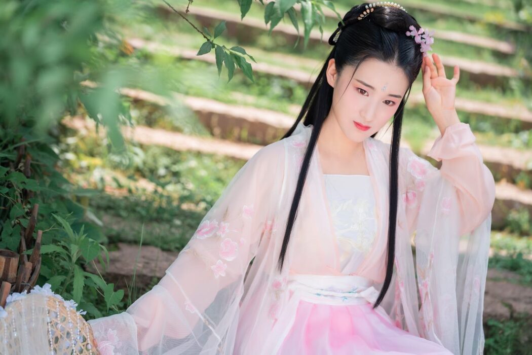 YiTuYu艺图语 Vol.1033 Xiao Yu