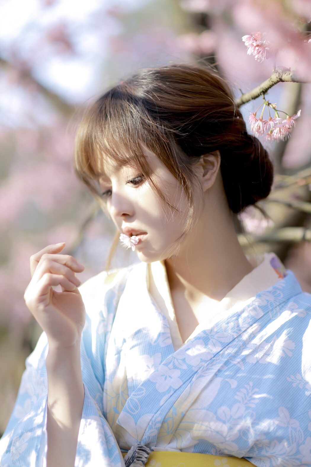 YiTuYu艺图语 Vol.1079 Qu Ling Xi