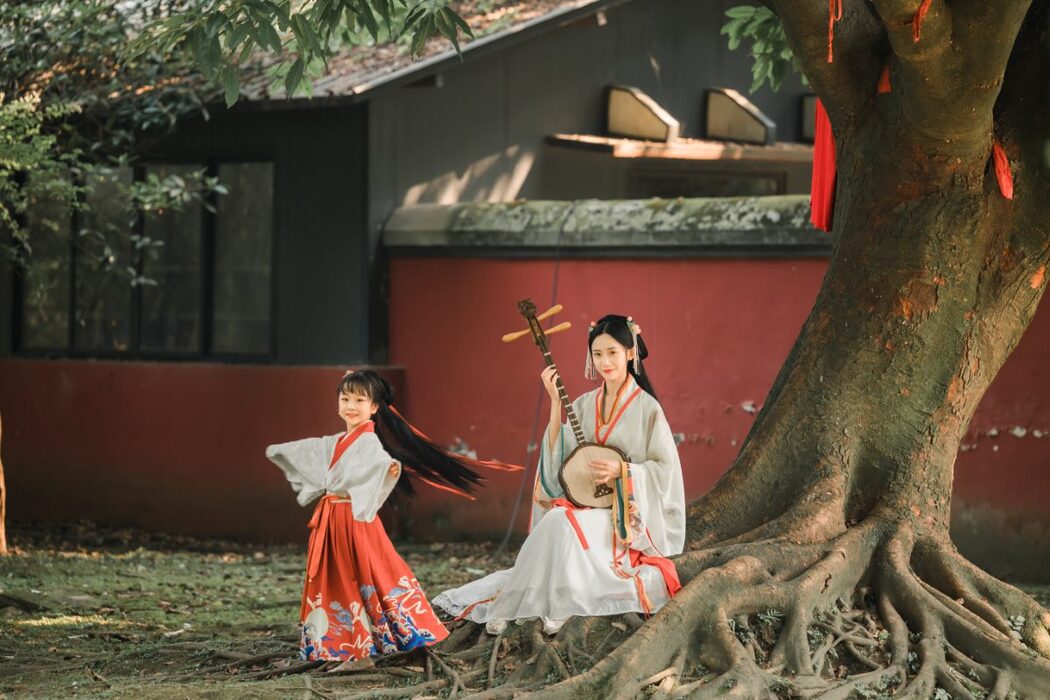 YiTuYu艺图语 Vol.1047 Yue Yue