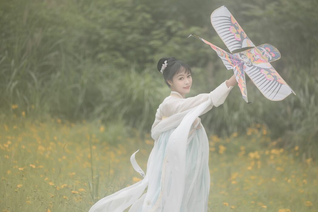 YiTuYu艺图语 Vol.1036 Li Yi Yi