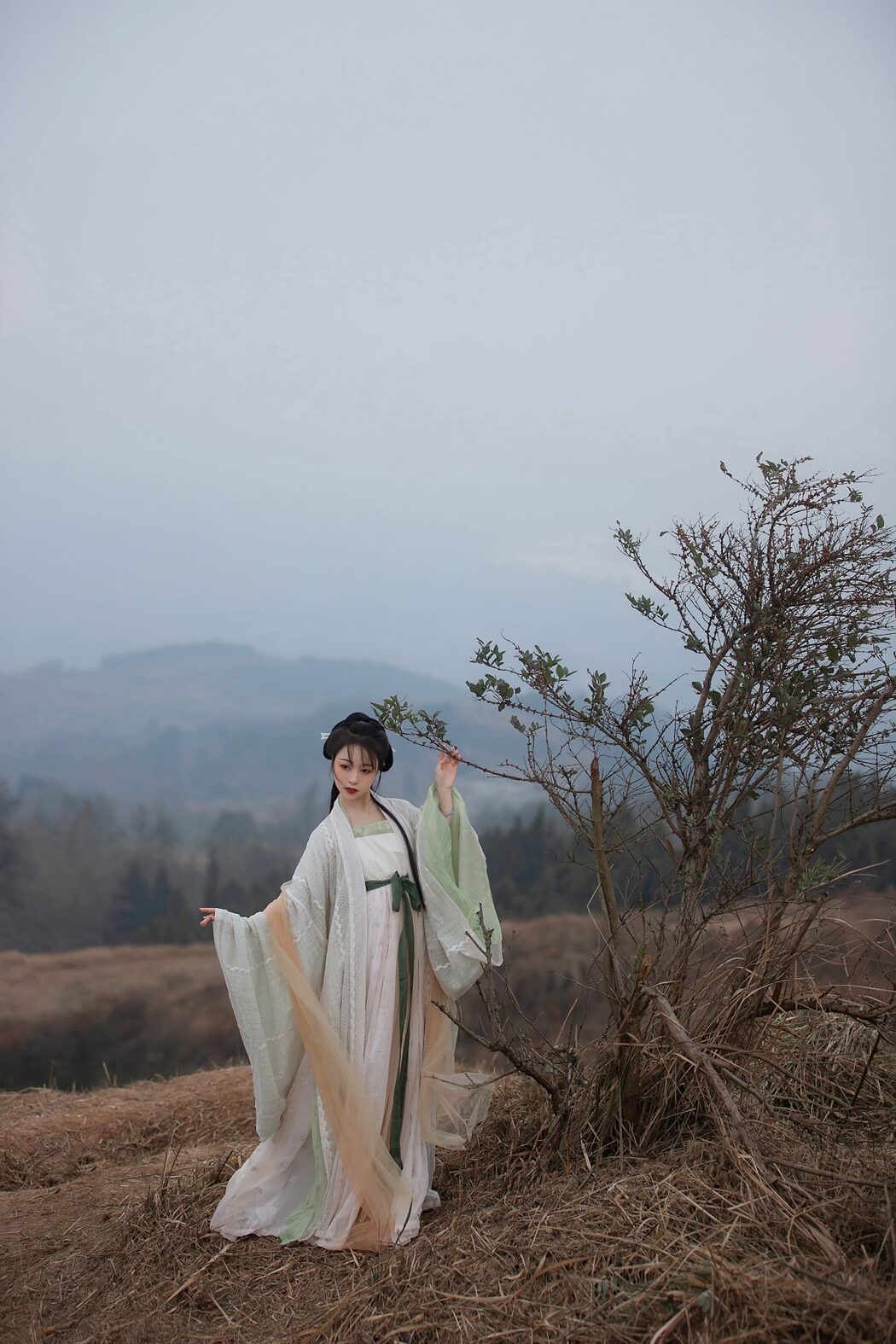 YiTuYu艺图语 Vol.1044 Li Yi Yi