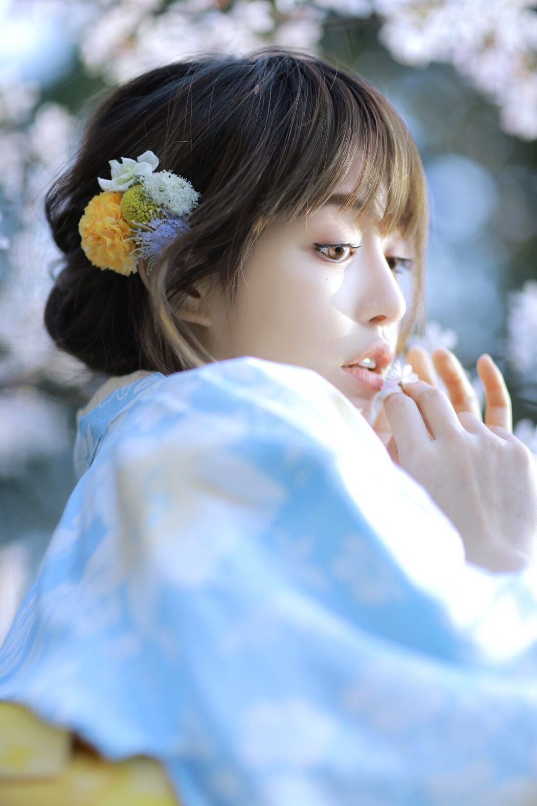 YiTuYu艺图语 Vol.1079 Qu Ling Xi