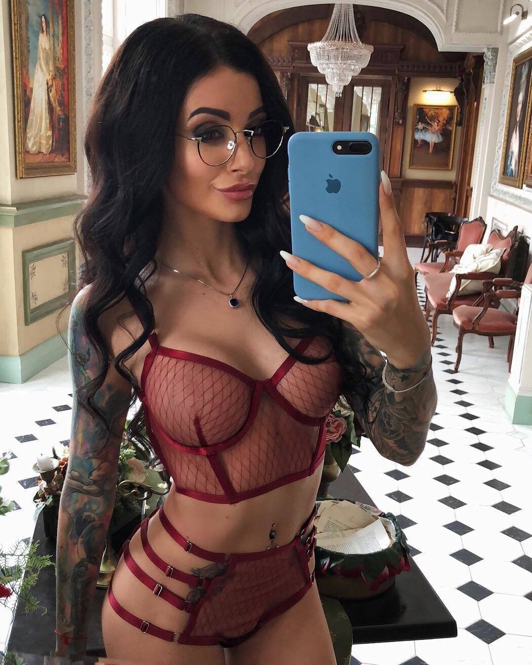 Anya Sugar