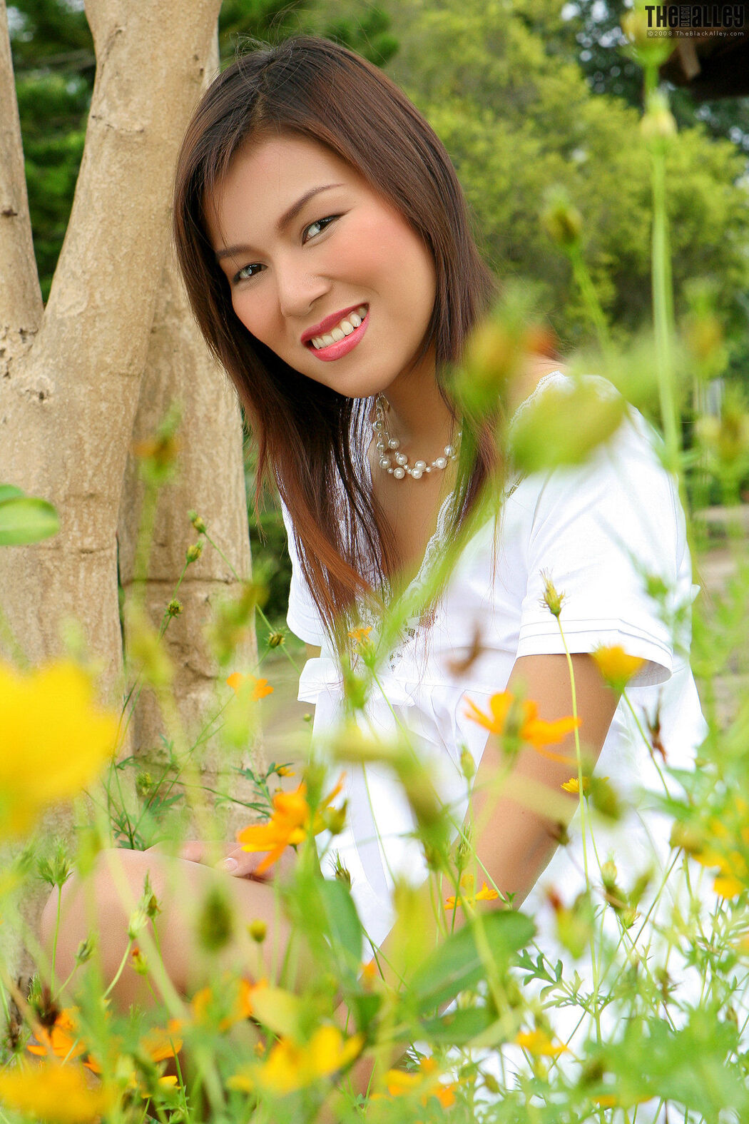 [The Black Alley] Linda Pongsai 01