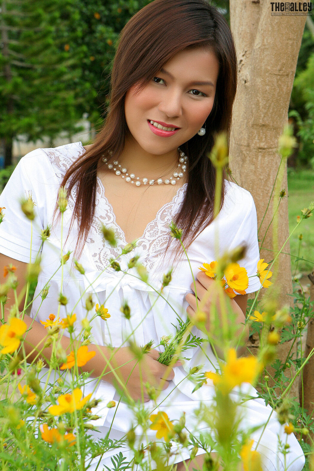 [The Black Alley] Linda Pongsai 01