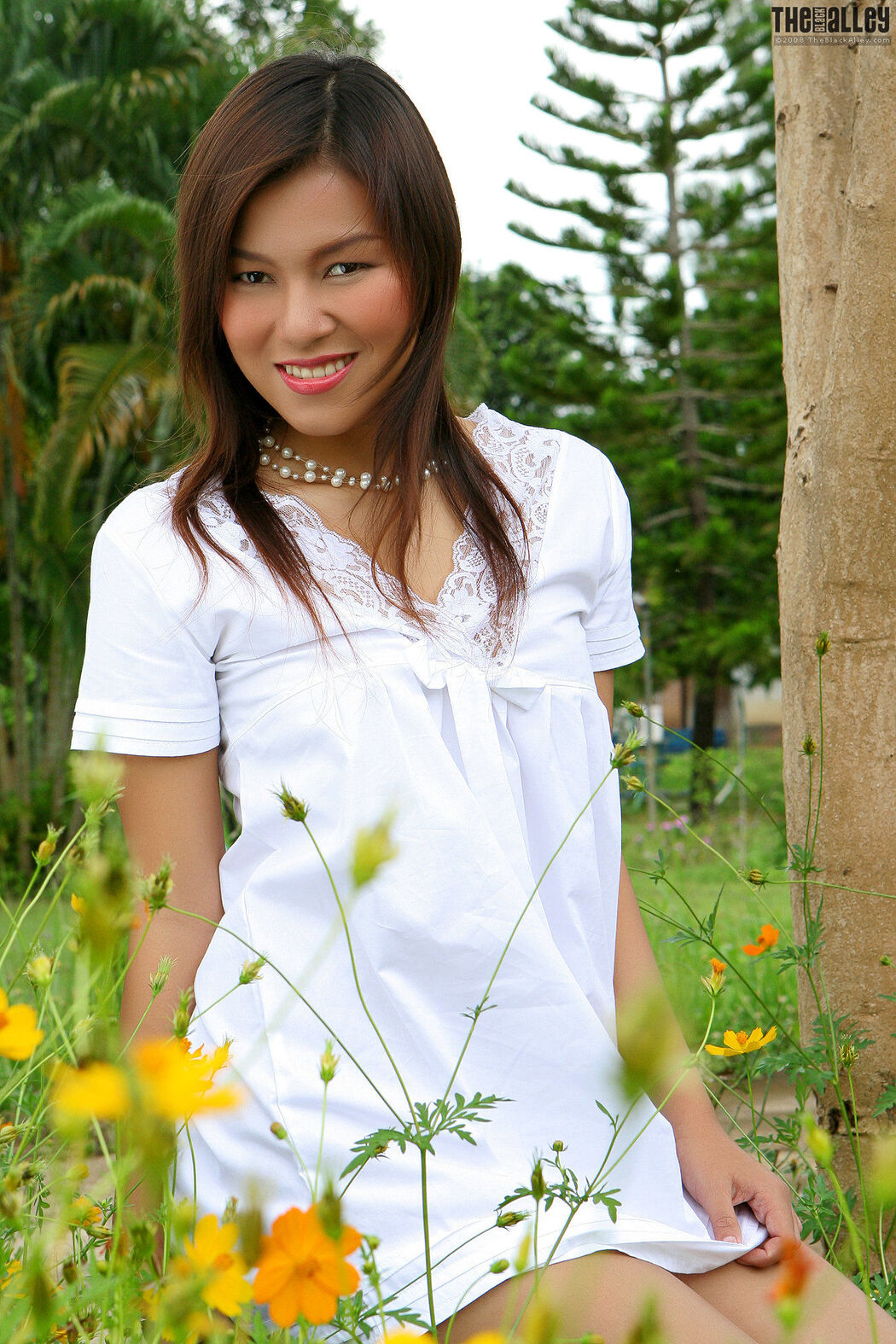 [The Black Alley] Linda Pongsai 01