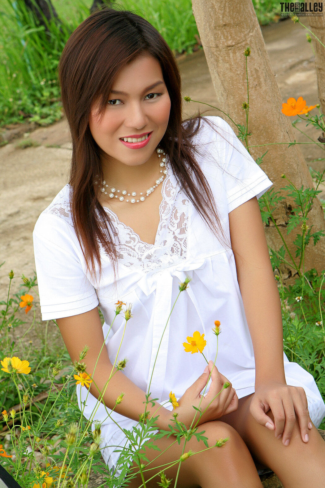 [The Black Alley] Linda Pongsai 01