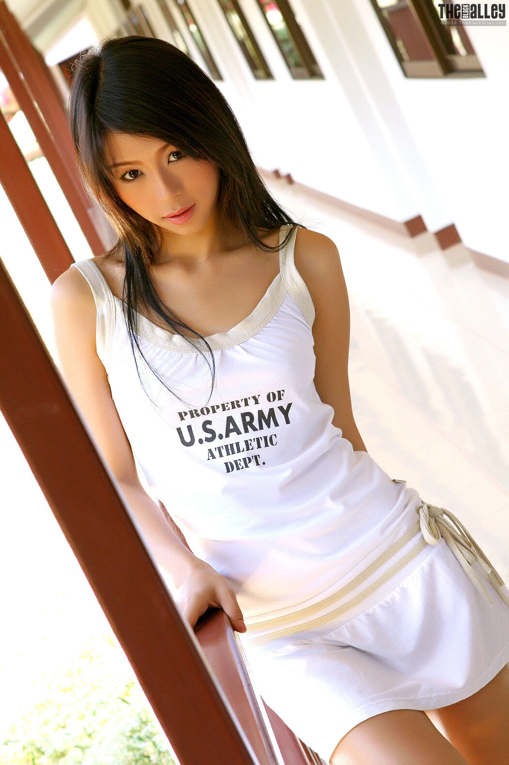 [The Black Alley] Vicky Wei 01