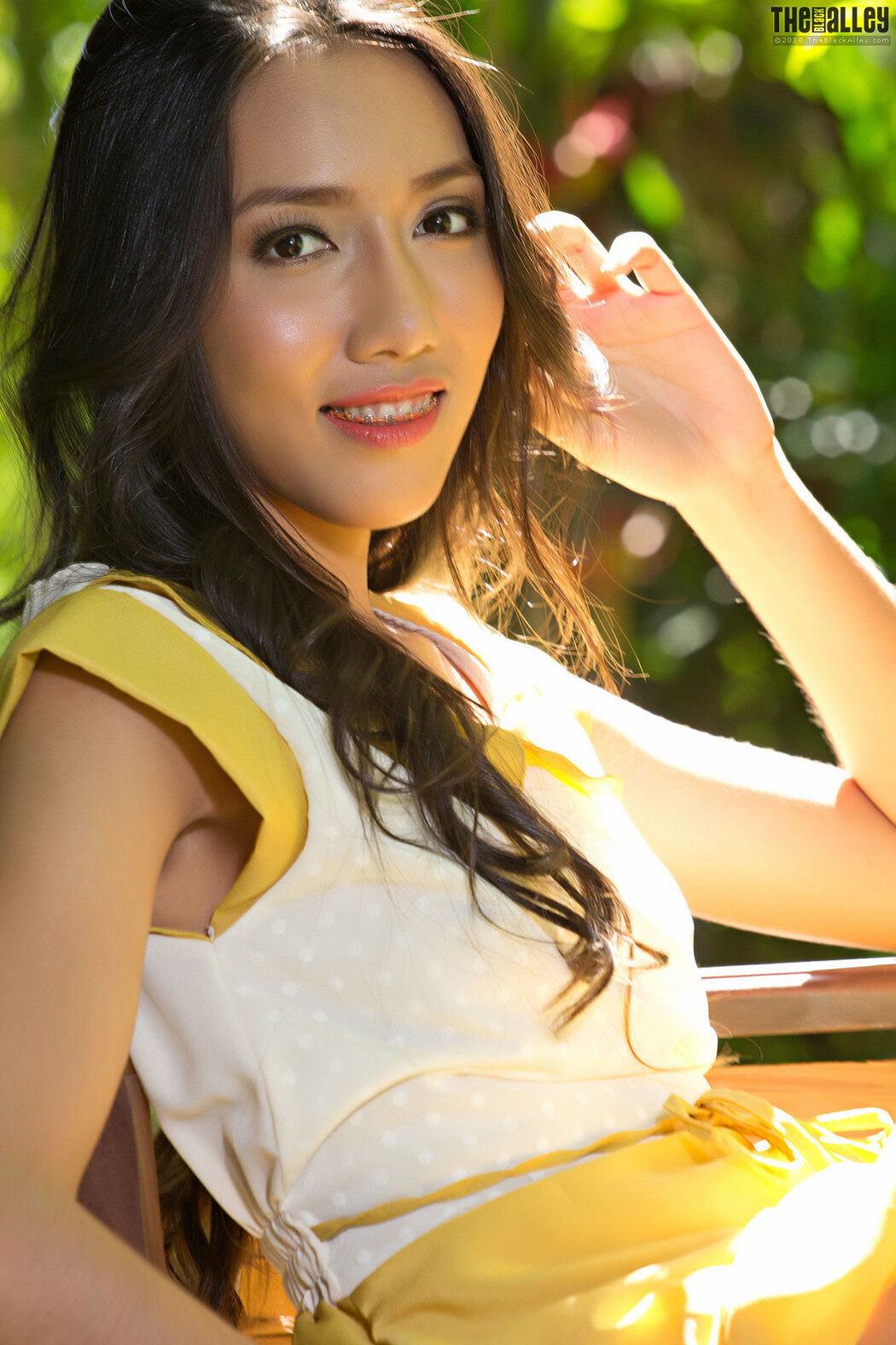 Arianna "Fresh Yellow Dress" [The Black Alley]