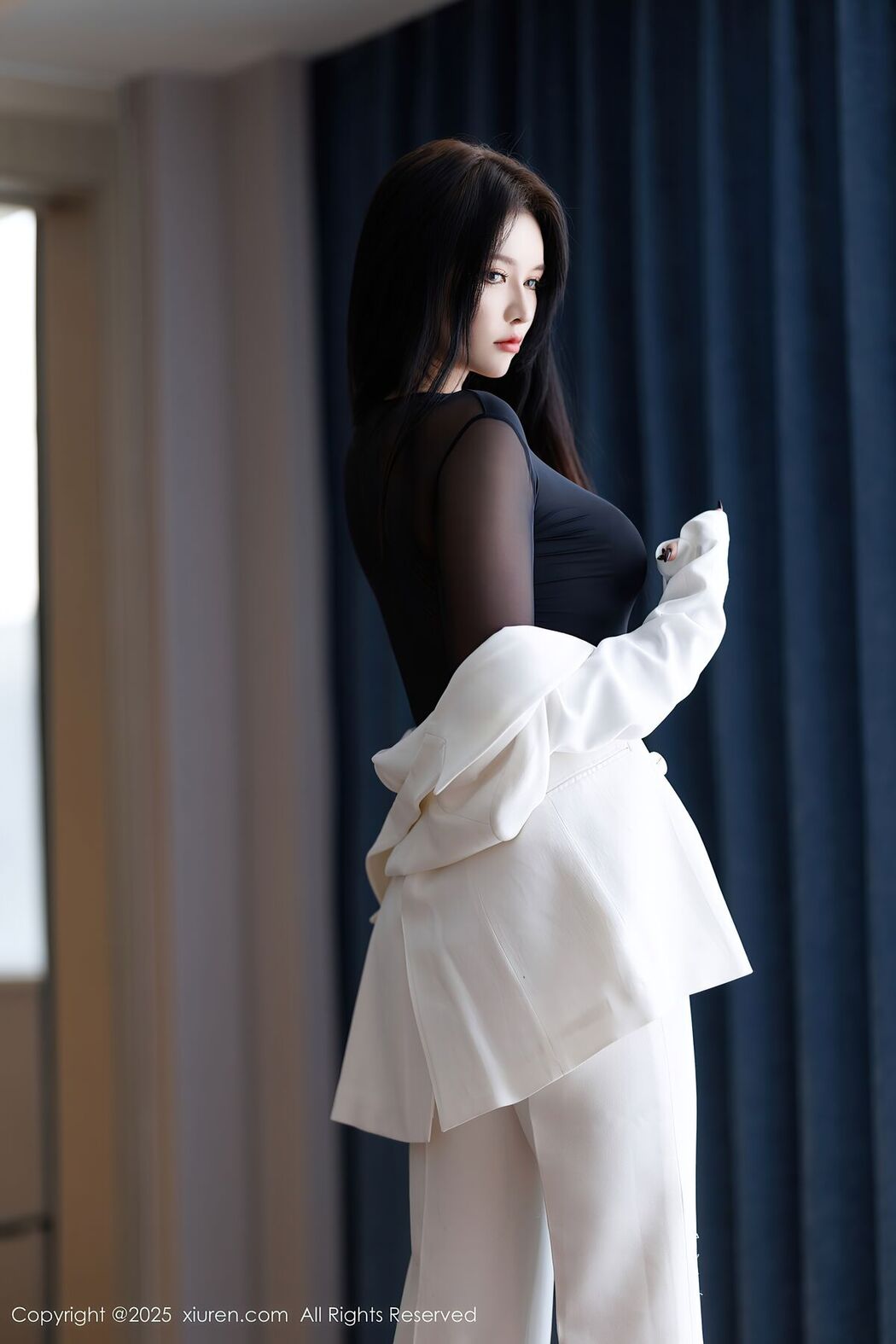 XiuRen秀人网 No.9755 Xiao Na Bi