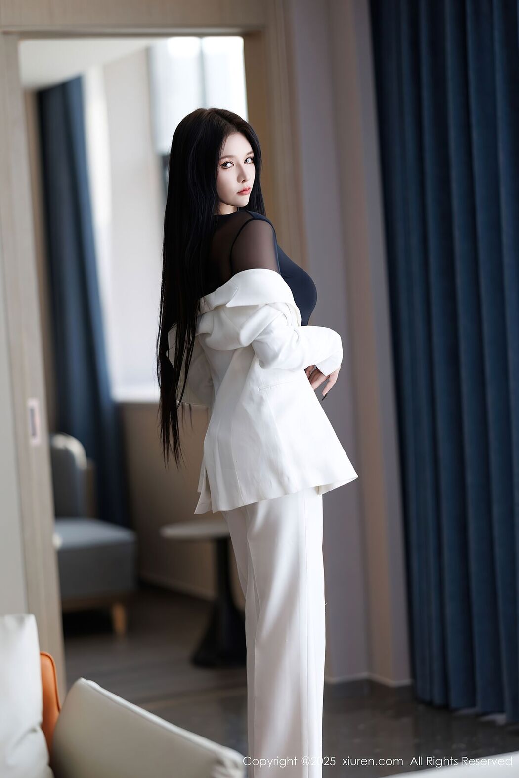 XiuRen秀人网 No.9755 Xiao Na Bi