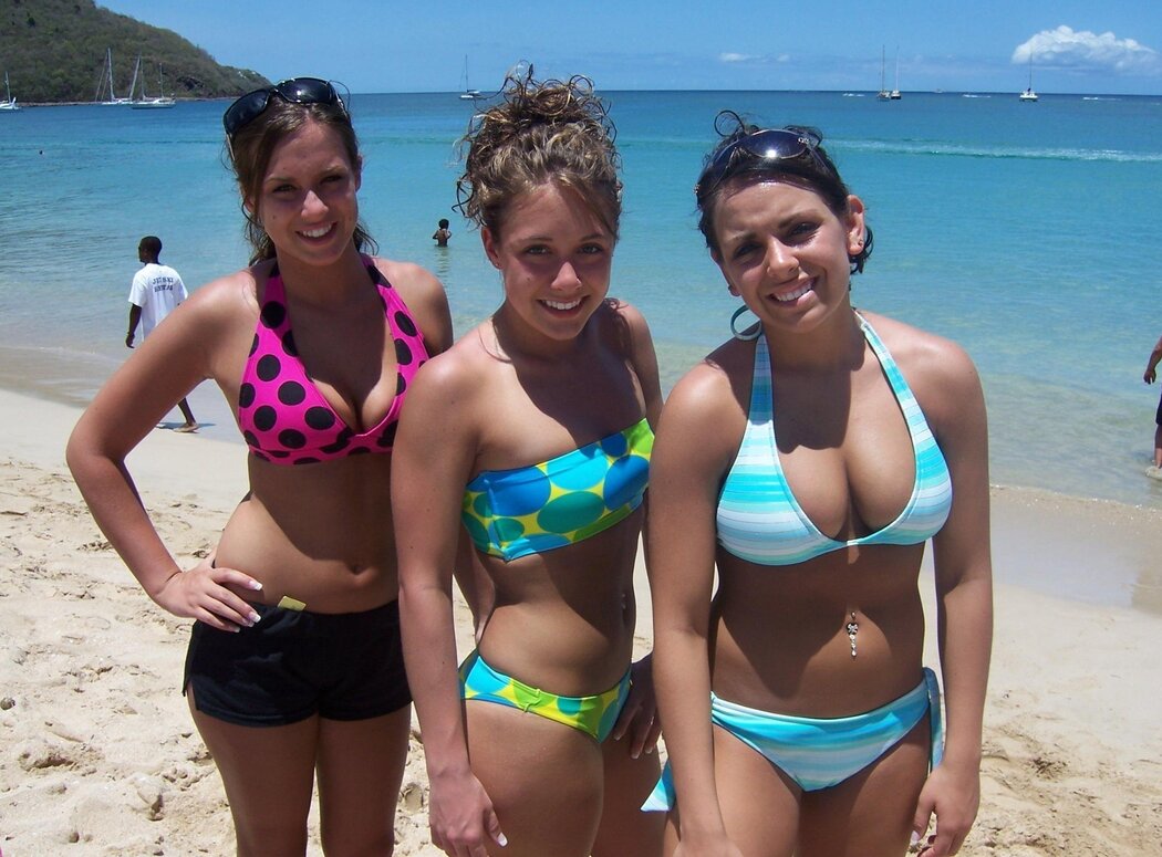 Amateur Nudist Girl
