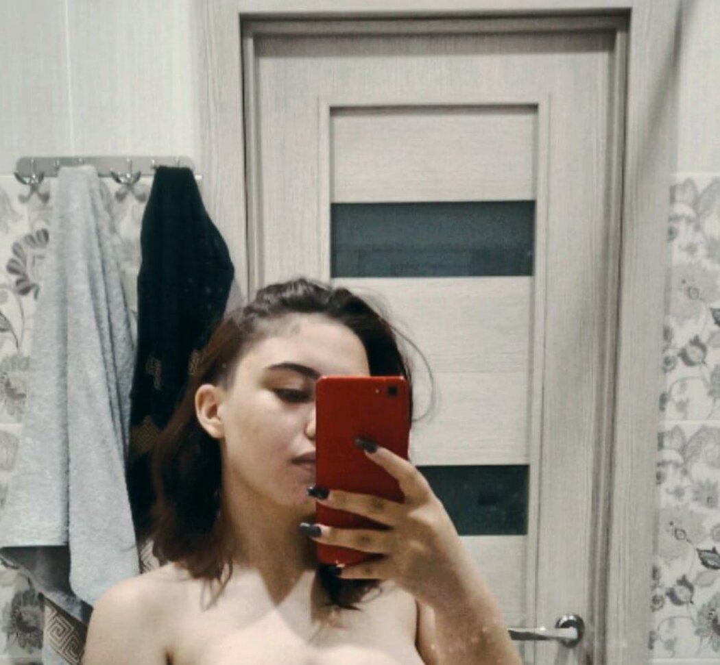 Lydia Violet