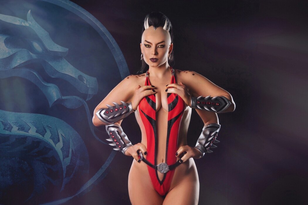 Taryn Cosplay