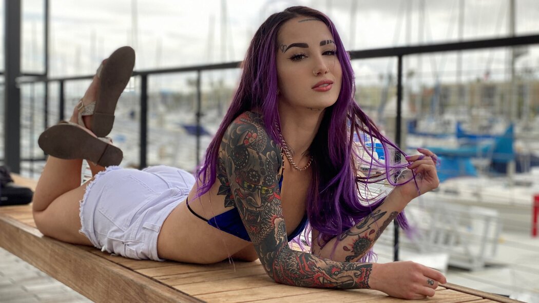 Valerica Steele