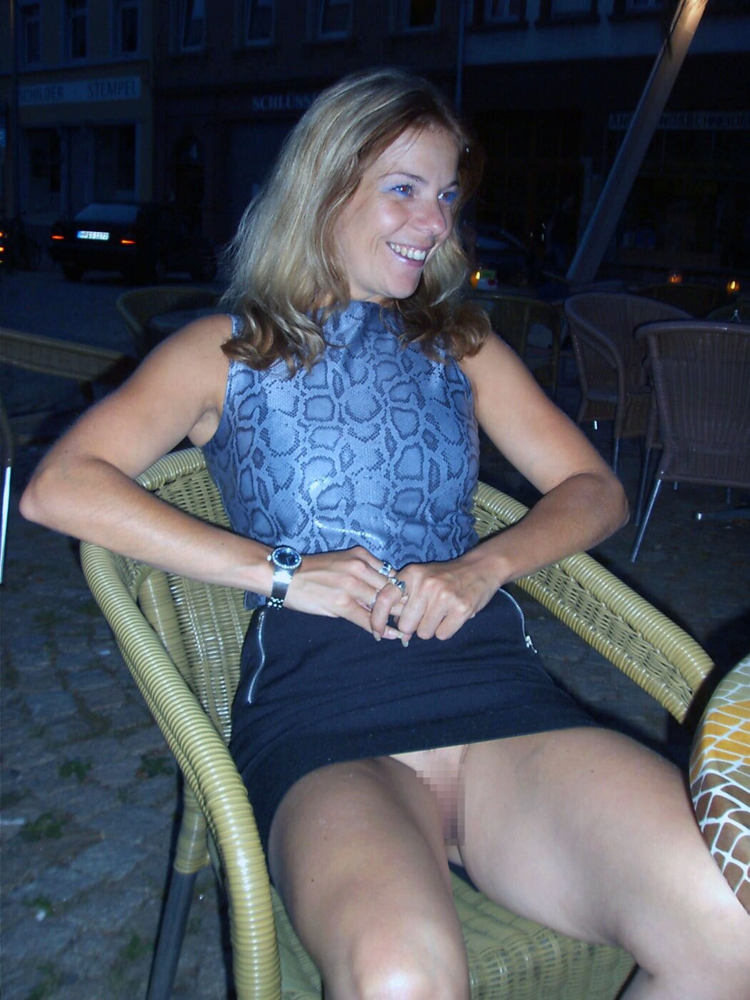 No Panties Dressed Porn