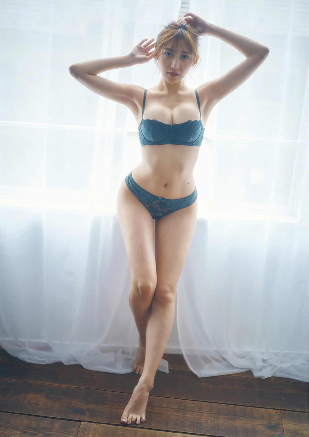 Ririsa Tsuji 辻りりさ, BRODYデジタル写真集 『危険な匂いに誘われて』 Set.03