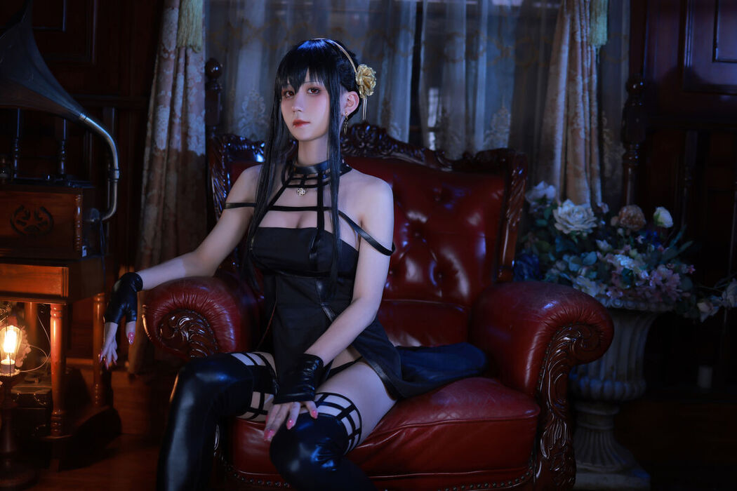 Coser@桜满三时 – 约尔礼服