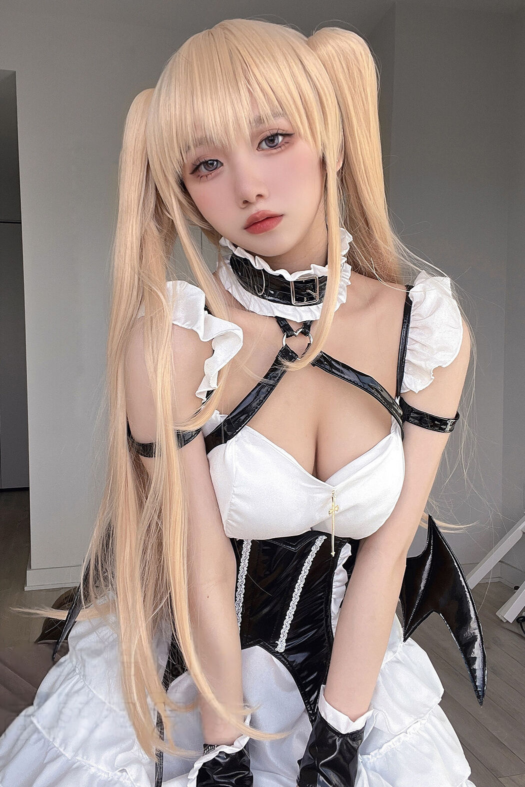 Coser@果咩酱w – 万圣节 小恶魔 Cover Photo