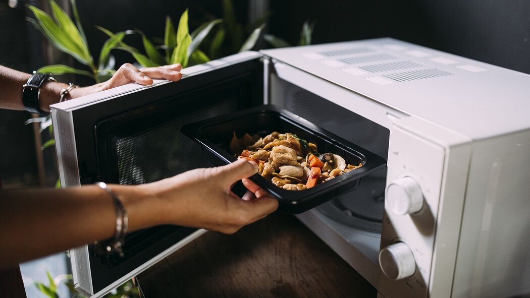 Microwave Oven