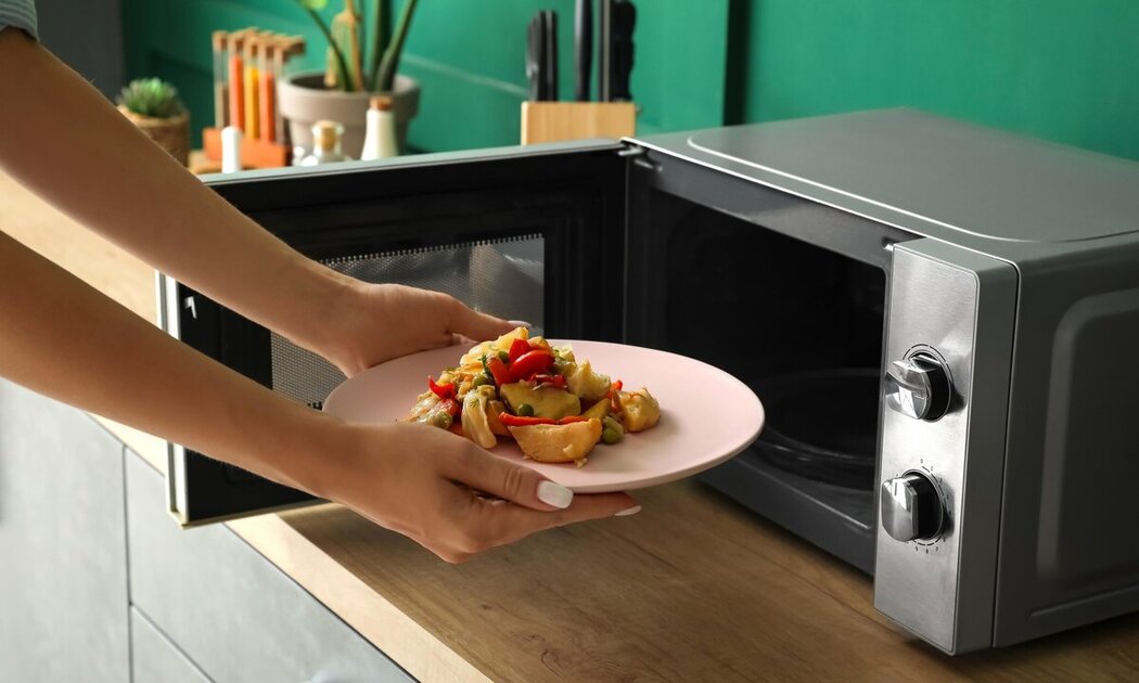 Microwave Oven