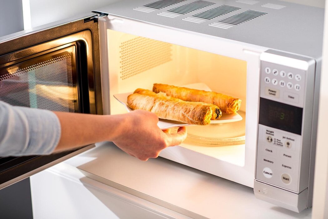 Microwave Oven