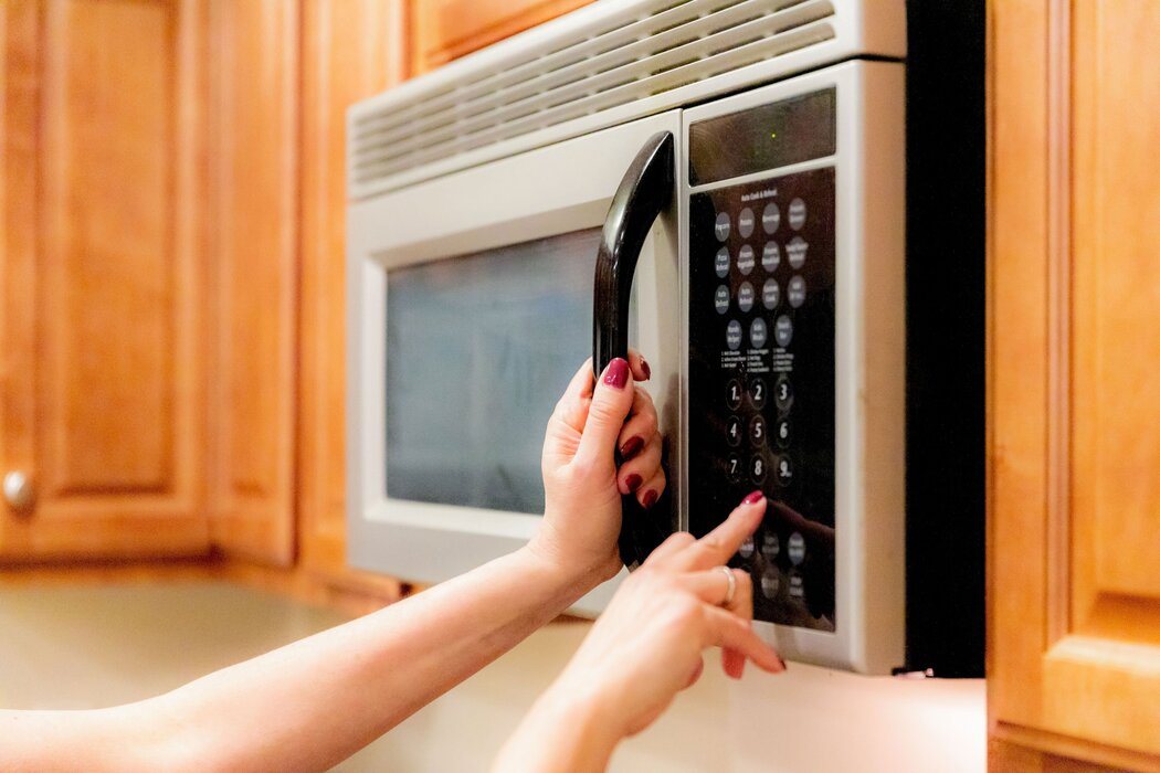 Microwave Oven