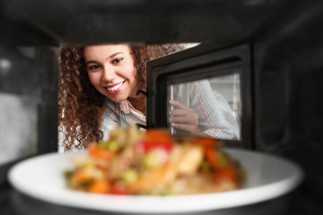 Microwave Oven